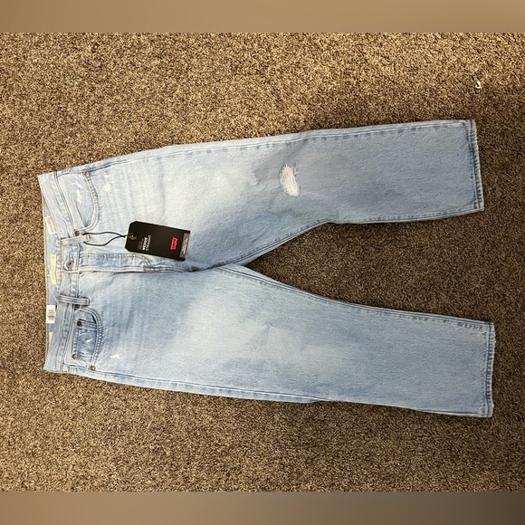 Levi’s Wedgie Straight NWT - Picture 3 of 6